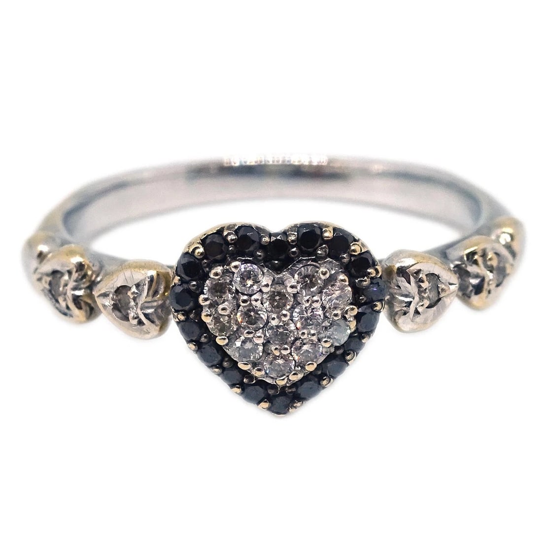 RING 18KWG BLACK DIAMOND SILVER (1 of 4)