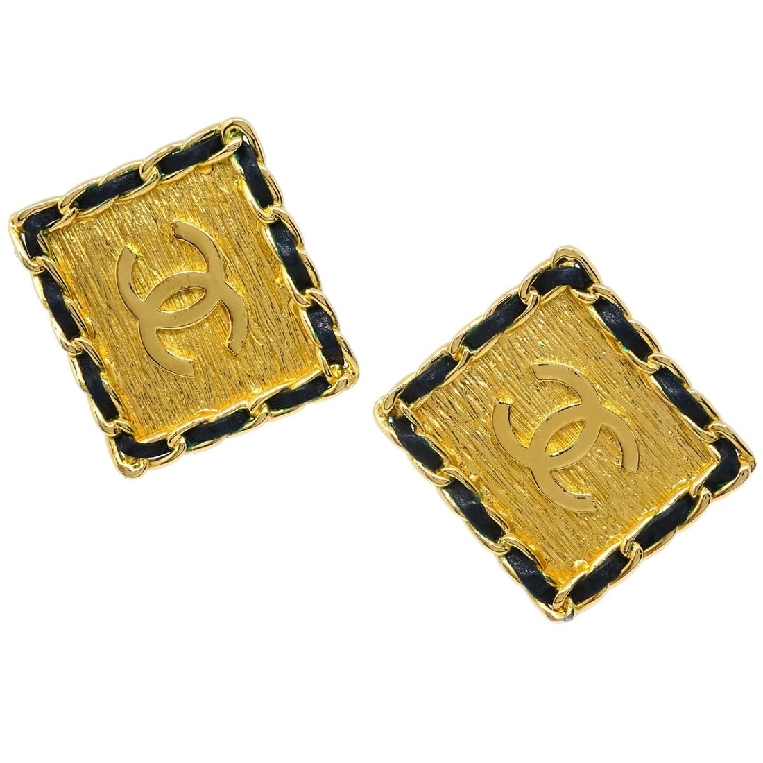 CHANEL SQUARE LEATHER EARRINGS CLIP-ON GOLD: Chanel Square Leather Earrings Clip-On Gold Brand: CHANEL Type: Earrings Material: Gold plated Leather Color: Gold, Black Size: W 4.5 x H 4.5 cm Accessories: None Accessories Notice: When