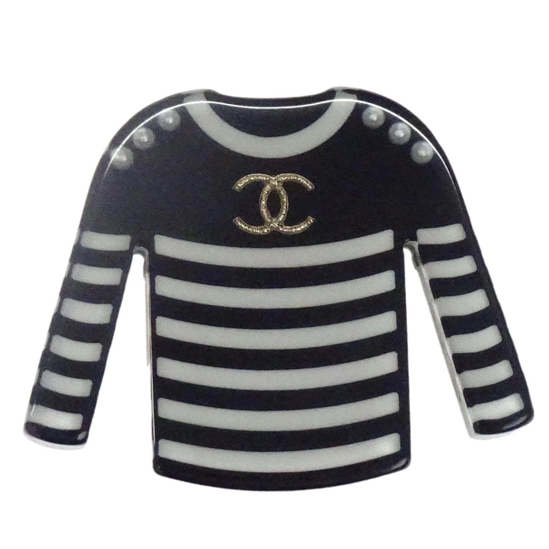 CHANEL BROOCH PIN BLACK SWEATER CLOTHES: Chanel Brooch Pin Black Sweater Clothes Brand: CHANEL Type: Brooch Material: Acrylic Gold Plated Color: Black Size: W 4.2 x H 3.4 cm Accessories: None Accessories Notice: When purchasing