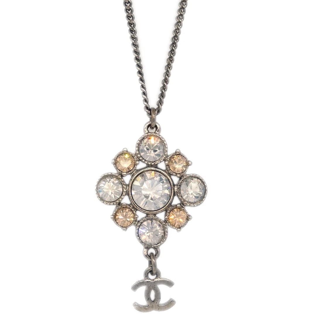 CHANEL SILVER NECKLACE PENDANT RHINESTONE: Chanel Silver Necklace Pendant Rhinestone Brand: CHANEL Type: Pendant Material: Silver Plated Rhinestone Color: Silver Size: Chain(Overall) : 48.0 cm Charm : W 2.5 x H 3.8 cm Accessories: