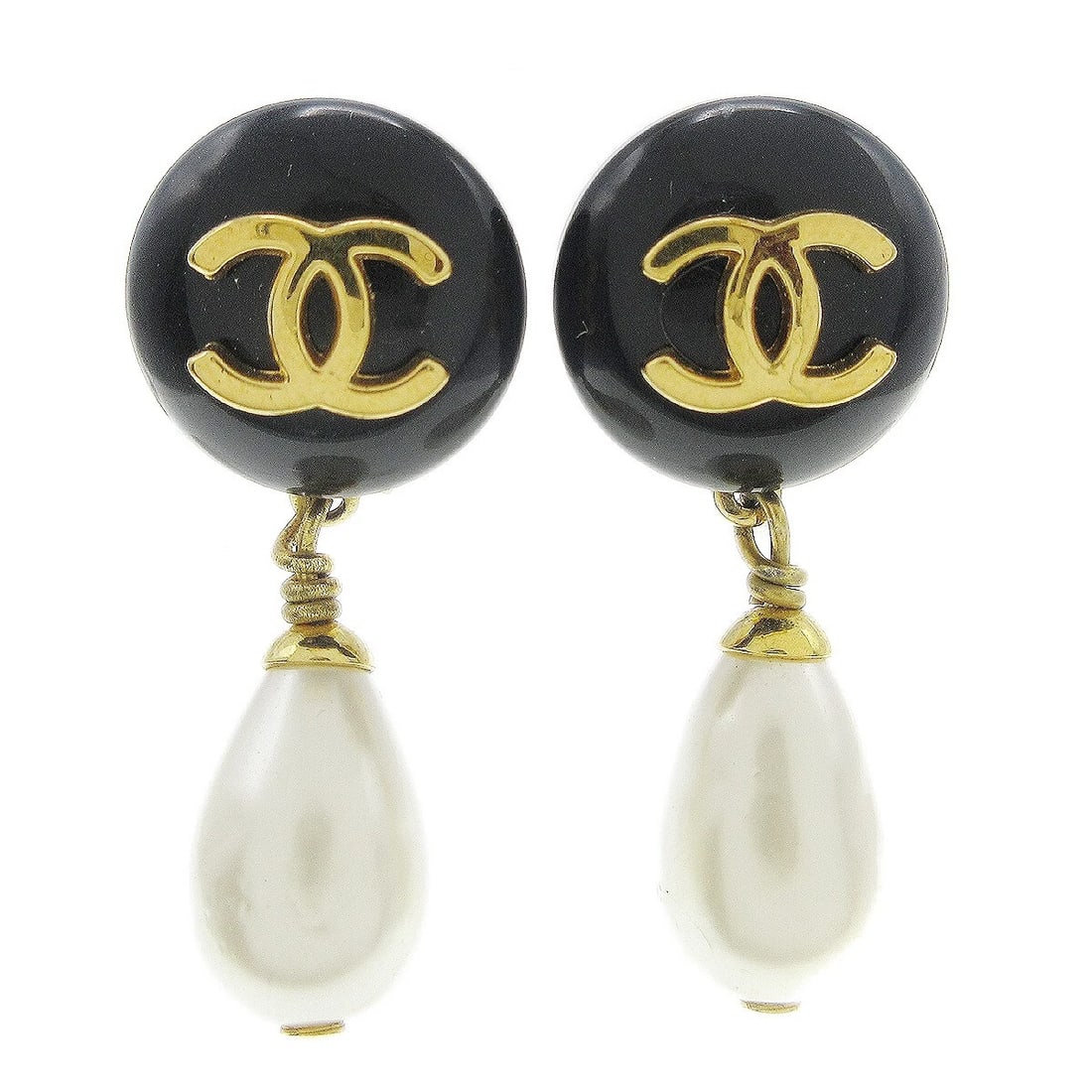 CHANEL ARTIFICIAL PEARL DANGLE EARRINGS CLIP-ON: Chanel Artificial Pearl Dangle Earrings Clip-On Brand: CHANEL Type: Earrings Material: Gold-plated Acrylic Artificial Pearl Main Stone/Creation Artificial Pearl Color: Black Size: W 1.3 x H