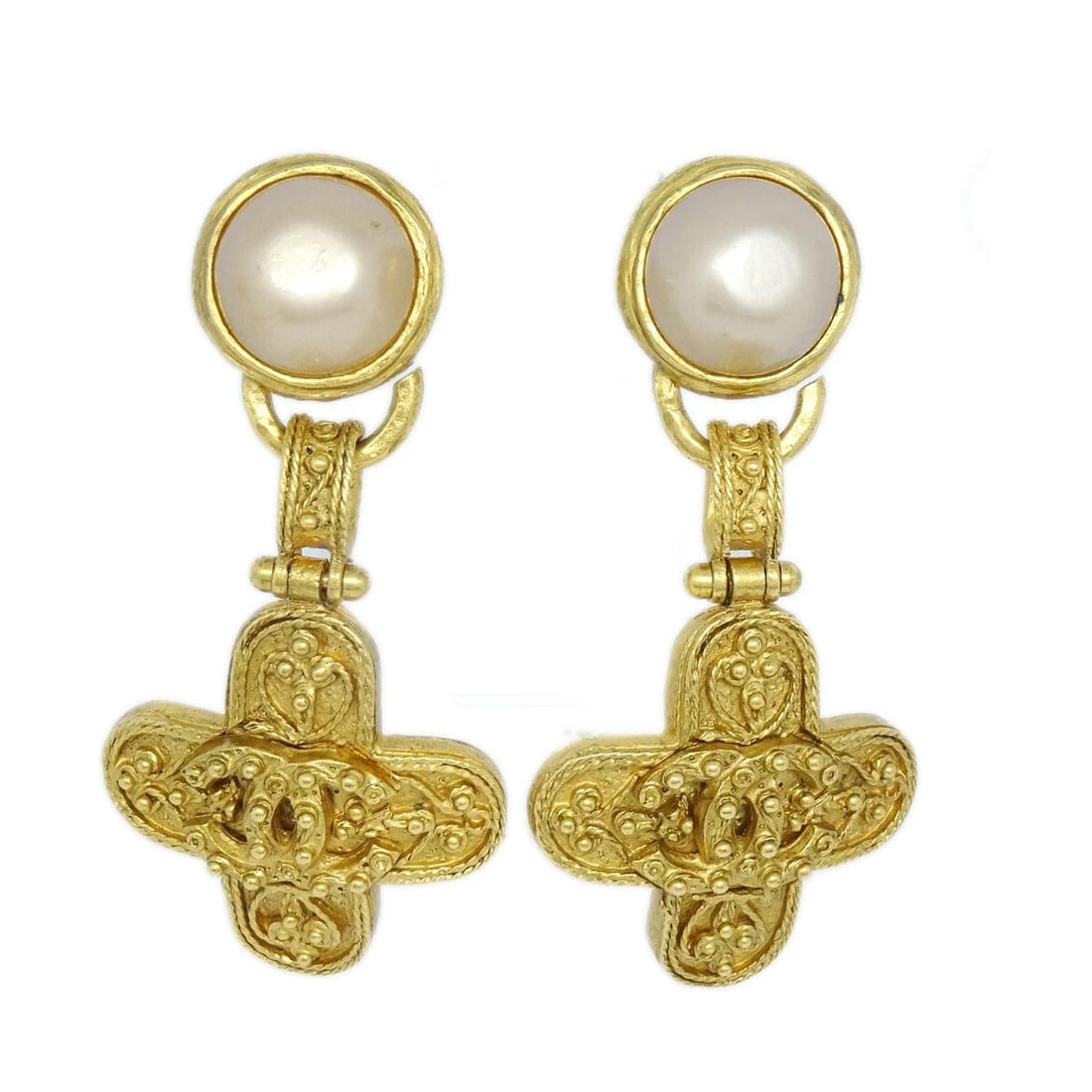 CHANEL ARTIFICIAL PEARL DANGLE EARRINGS CLIP-ON: Chanel Artificial Pearl Dangle Earrings Clip-On Brand: CHANEL Type: Earrings Material: Gold-plated Artificial Pearl Main Stone/Creation Artificial Pearl Color: Gold, White Size: W 3.5 x H 7.2