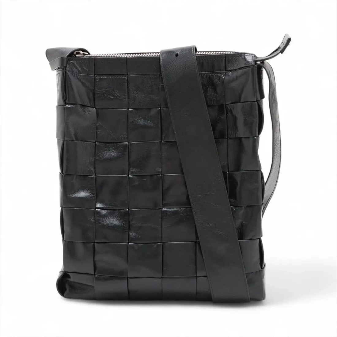 BOTTEGA VENETA MAXI INTRECCIATO CASSETTE LEATHER SHOULDER BAG (1 of 9)