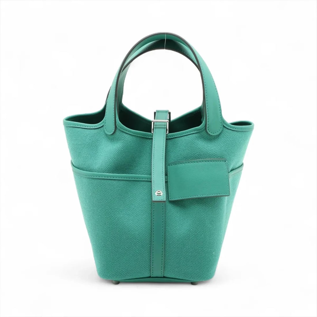 HERMÈS PICOTIN LOCK 18 PM CARGO TWARGOELANG: Hermès Picotin Lock 18 PM Cargo Twargoelang Brand: Hermès Type: Hand bag Material: Twargoelans Color: Vert vertigo Size: Height:7.3inch Length:7.3inch Depth:5.3inch Handle height:4.5inch Access