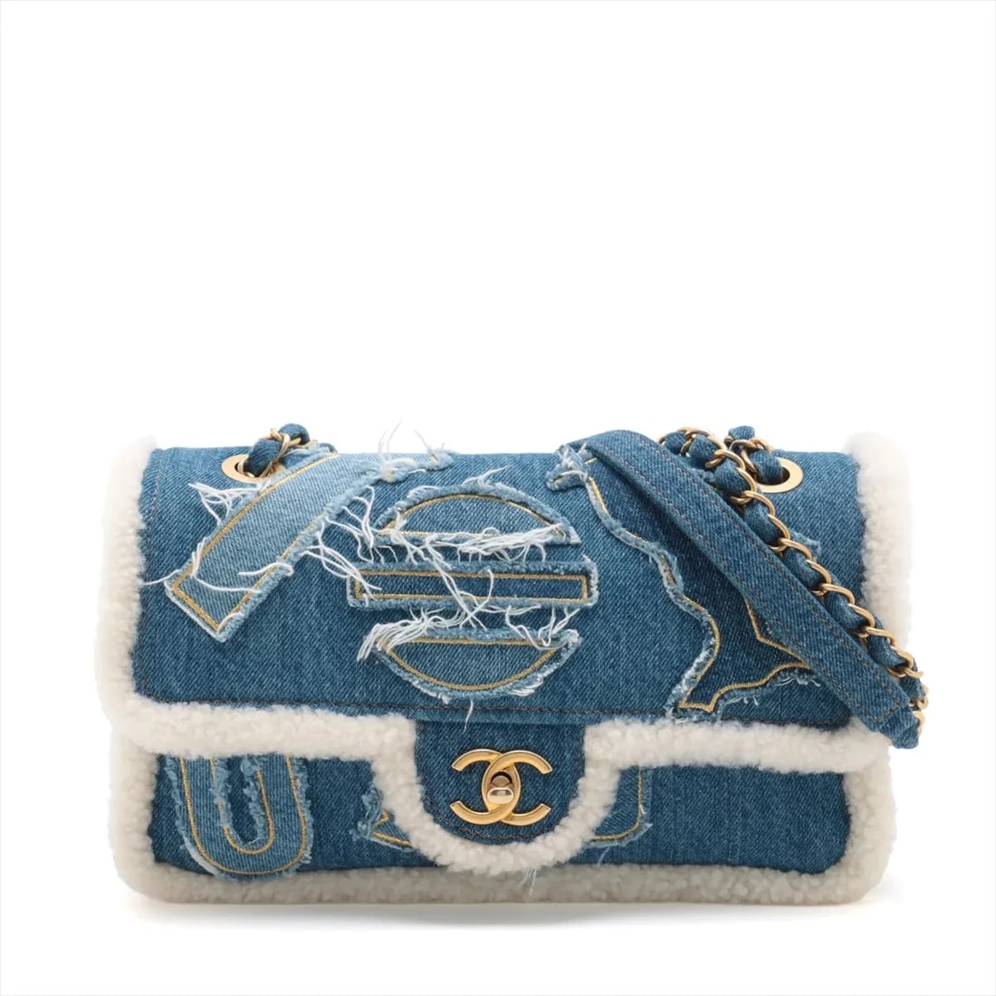 CHANEL EGYPT LINE DENIM X SHEARLING SINGLE FLAP DOUBLE CHAIN BAG: Chanel Egypt line Denim x shearling Single Flap Double Chain Bag Brand: Chanel Type: Shoulder bag Material: Denim Color: Blue Size: Height:6.1inch Length:10.4inch Depth:2.2inch Shoulder height:10.