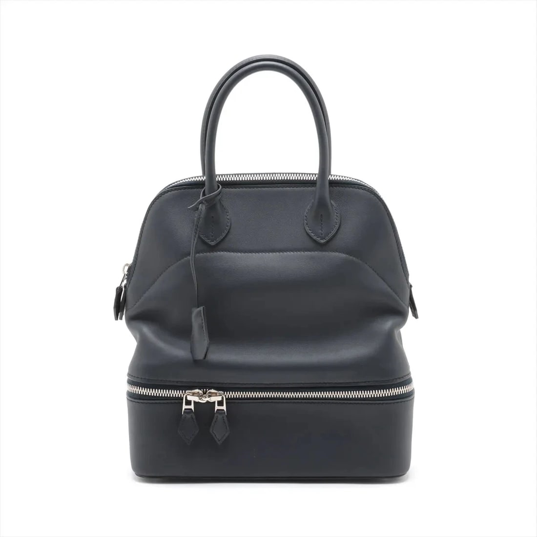 HERMÈS BOLIDE SUCRE SWIFT BLUE NUIT SILVER: Hermès Bolide Sucre Swift Blue nuit Silver Brand: Hermès Type: Hand bag Material: Swift Color: Blue nuit Size: Height:10.0inch Length:9.3inch Depth:3.9inch Handle height:3.7inch Accessories: No