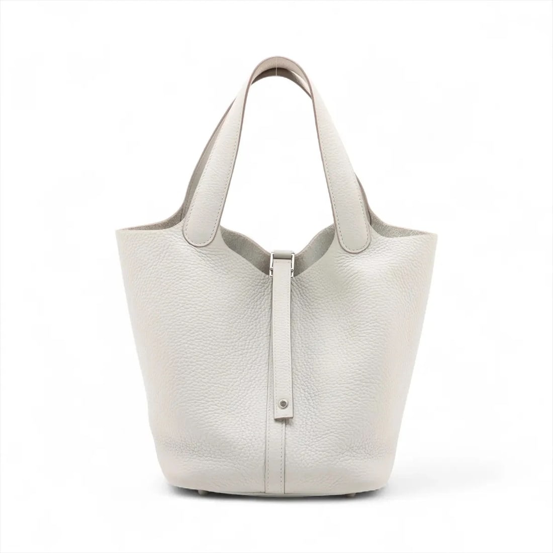 HERMÈS PICOTIN LOCK 22 MM TAURILLON CLEMENCE: Hermès Picotin Lock 22 MM Taurillon Clemence Brand: Hermès Type: Hand bag Material: Taurillon Clemence Color: Pearl Gray Size: Height:8.3inch Length:8.7inch Depth:6.9inch Handle