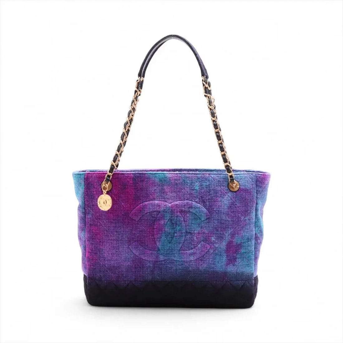 CHANEL MATELASSE WOOL CHAIN TOTE BAG PURPLE: Chanel Matelasse Wool Chain Tote Bag Purple Brand: Chanel Type: Tote bag Material: Wool Color: Purple Size: Height:11.2inch Length:13.8inch Depth:3.3inch Shoulder height:11.0inch Accessories: Non