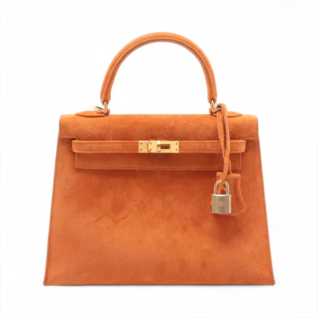 HERMÈS KELLY 25 SERIE DOBLIS ORANGE MATTE GOLD HARDWARE: Hermès Kelly 25 Serie Doblis Orange matte gold hardware Brand: Hermès Type: Hand bag Material: Doblis Color: Orange Size: Height:6.9inch Length:9.8inch Depth:3.9inch Handle height:3.3inch Acces