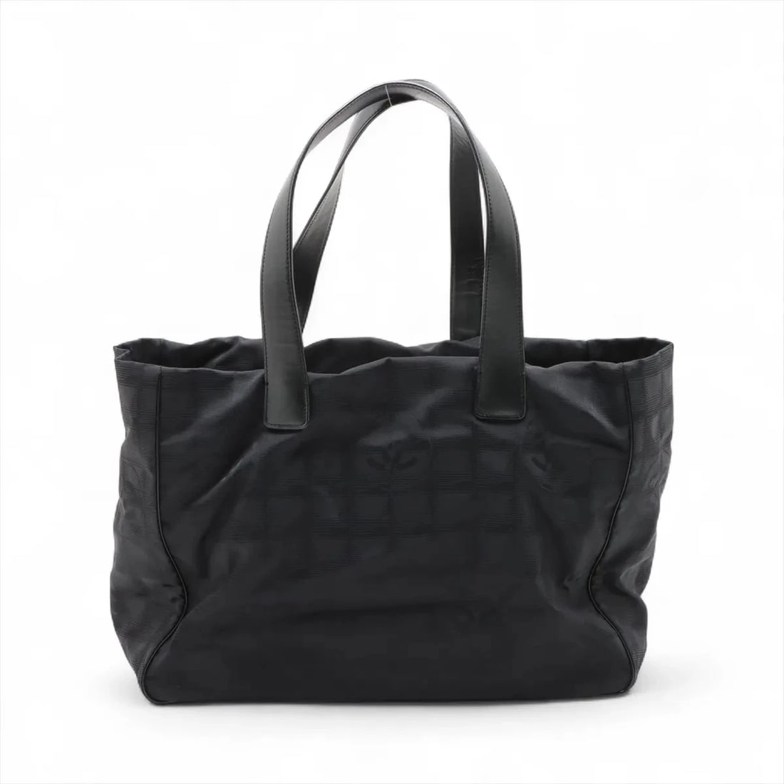 CHANEL NEW TRAVEL LINE NYLON X LEATHER TOTE BAG: Chanel New Travel Line nylon x leather Tote bag Brand: Chanel Type: Tote bag Material: Nylon Color: Black Size: Height:10.2inch Length:13.8inch Depth:5.9inch Handle height:7.5inch 