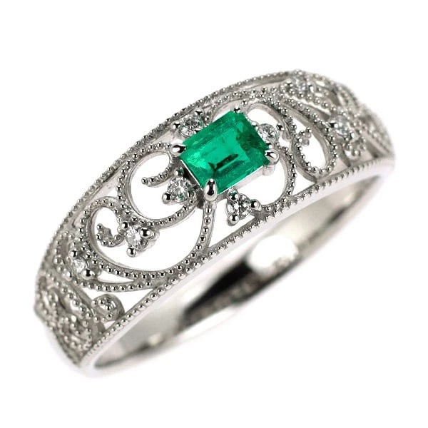 PT900 EMERALD DIAMOND RING: Pt900 emerald diamond ring Brand: None Type: ring Material: Metal Pt900 Main Stone/Creation emeralds Color: None Size: 7.25 US Accessories: None Accessories Notice: When purchasing pre-own