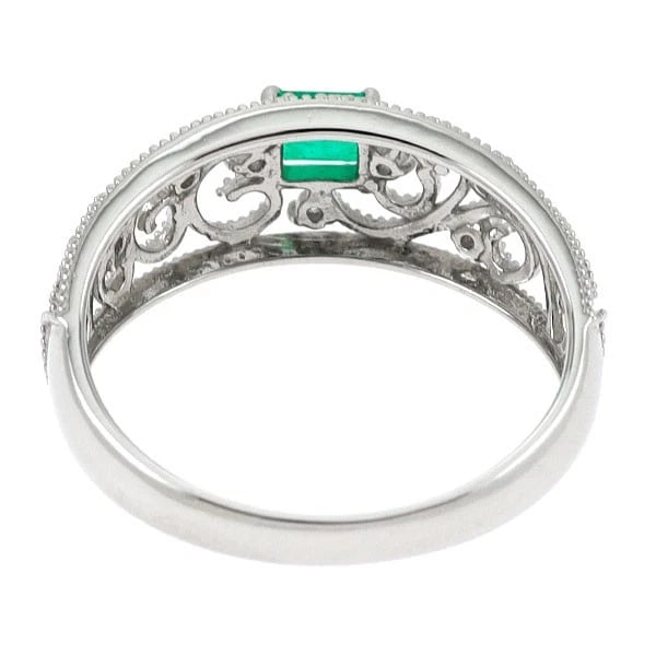 PT900 EMERALD DIAMOND RING - 2