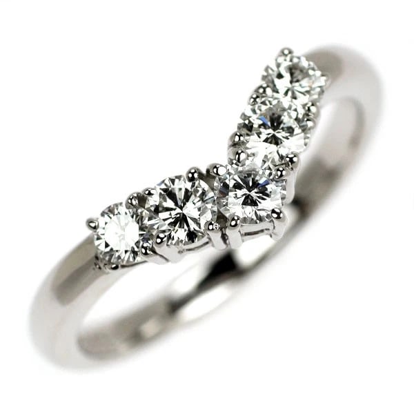 PT900 DIAMOND RING: Pt900 diamond ring Brand: None Type: ring Material: Metal Pt900 Main Stone/Creation Natural Color: None Size: 6.25 - 6.5 US Accessories: None Accessories Notice: When purchasing pre-owned