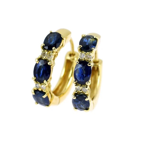 K18YG SAPPHIRE DIAMOND HOOP EARRINGS: K18YG sapphire diamond hoop earrings Brand: None Type: piercing Material: Metal K18YG Main Stone/Creation Natural Color: None Size: Length/Width/Diameter13.8Width/Thickness3.2 Accessories: None