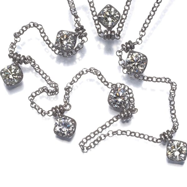 DIAMOND STATION NECKLACE 18K 750 WHITE GOLD (1 of 2)