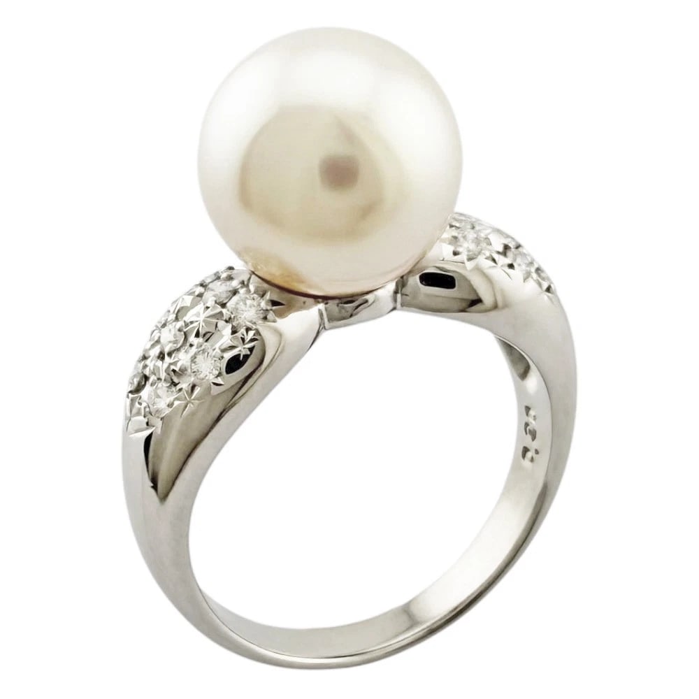 TASAKI RING PT900PLATINUM DIAMOND PEARL: TASAKI Ring Pt900Platinum diamond Pearl Brand: TASAKI Type: Ring Material: Pt900Platinum Main Stone/Creation Natural Color: Silver Size: US 6 1/2 Accessories: None Accessories Notice: When