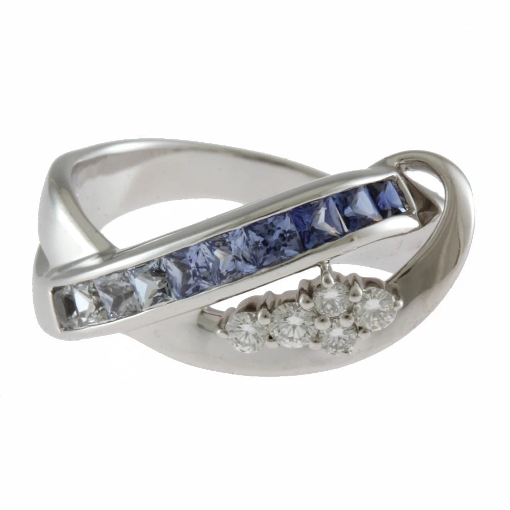 RING K18 WHITE GOLD SAPPHIRE DIAMOND (1 of 4)