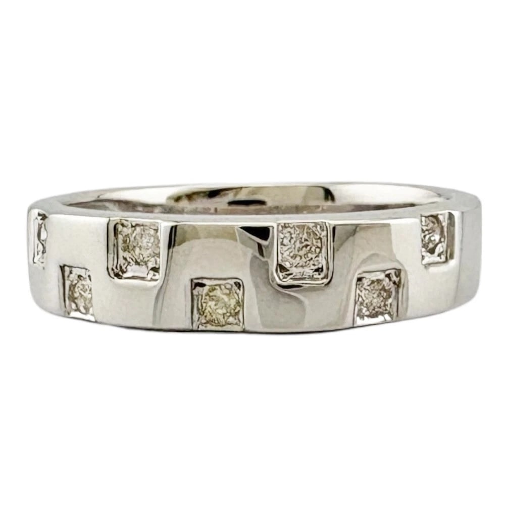 RING K18 WHITE GOLD DIAMOND: Ring K18 white gold diamond Brand: Unbranded Type: Ring Material: K18 white gold Main Stone/Creation Natural Color: Silver Size: US 5 3/4 Accessories: None Accessories Notice: When purchas