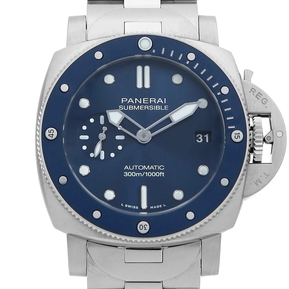 PANERAI SUBMERSIBLE BLUE WATCH: PANERAI Submersible Blue Watch Brand: PANERAI Type: Wrist watch Material: Band Material Stainless Steel, Case Material Stainless Steel Color: Dial Color Blue Size: Band Size 19.5cm (7.7inch),