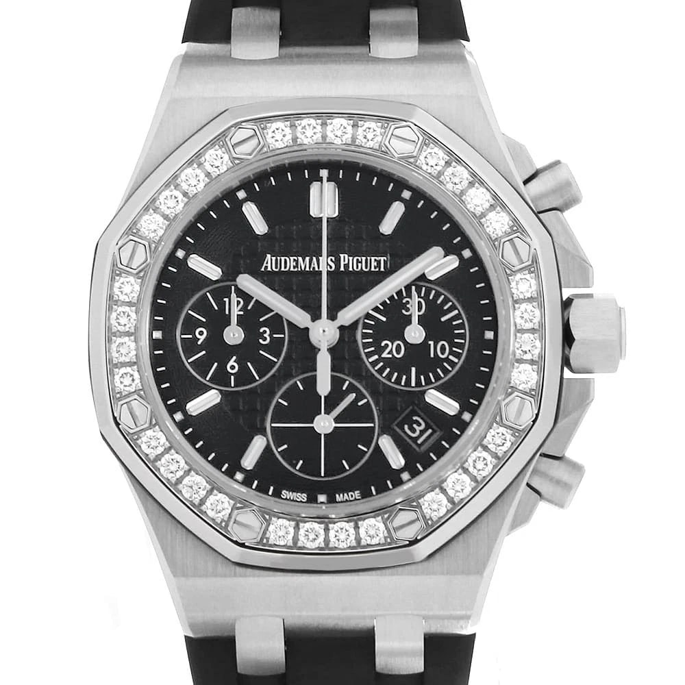 AUDEMARS PIGUET ROYAL OAK OFFSHORE CHRONOGRAPH WATCH: AUDEMARS PIGUET Royal Oak Offshore Chronograph Watch Brand: AUDEMARS PIGUET Type: Wrist watch Material: Band Material rubber, Case Material Stainless Steel Color: Dial Color Black Size: Band Size