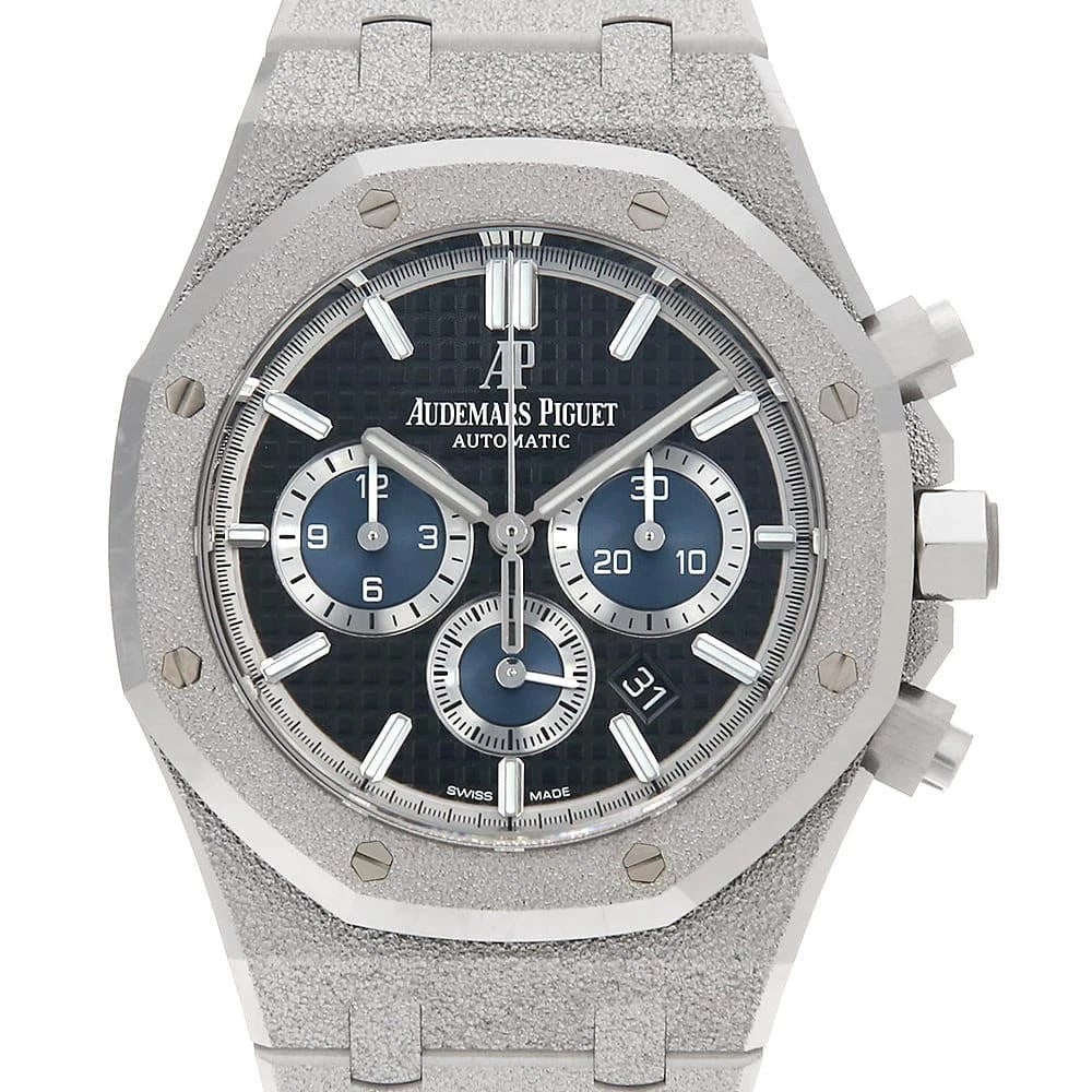 AUDEMARS PIGUET ROYAL OAK CHRONOGRAPH WATCH: AUDEMARS PIGUET Royal Oak Chronograph Watch Brand: AUDEMARS PIGUET Type: Wrist watch Material: Band Material White Gold, Case Material White Gold Color: Dial Color Black Size: Band Size 19cm (7.5i