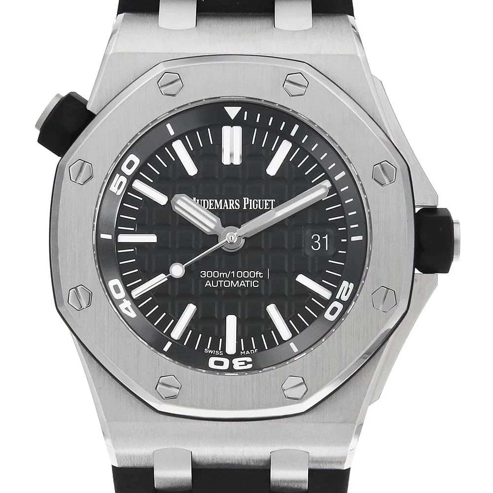 AUDEMARS PIGUET ROYAL OAK OFFSHORE DIVER WATCH: AUDEMARS PIGUET Royal Oak Offshore Diver Watch Brand: AUDEMARS PIGUET Type: Wrist watch Material: Band Material rubber, Case Material Stainless Steel Color: Dial Color Black Size: Band Size NONE,