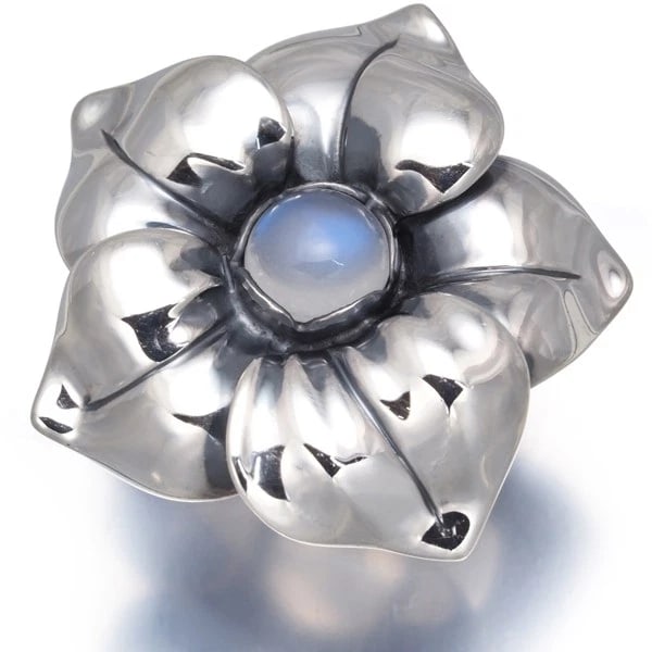 GEORG JENSEN RING MOONSTONE FLOWER 925 STERLING SILVER: Georg Jensen Ring Moonstone Flower 925 Sterling Silver Brand: Georg Jensen Type: Ring Material: 925 / Sterling Silver Main Stone/Creation Natural Color: None Size: US 5.75-6 Accessories: None