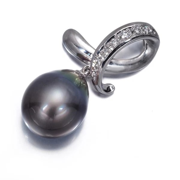 TASAKI PENDANT BLACK BAROQUE SOUTH SEA PEARL DIAMOND DROP: TASAKI Pendant Black Baroque South Sea Pearl Diamond Drop Brand: TASAKI Type: Pendant Material: 900 / Platinum Color: None Size: Design size: 30.2 x 13.5mm Bail inner diameter: 6.5 x 4.0mm Access