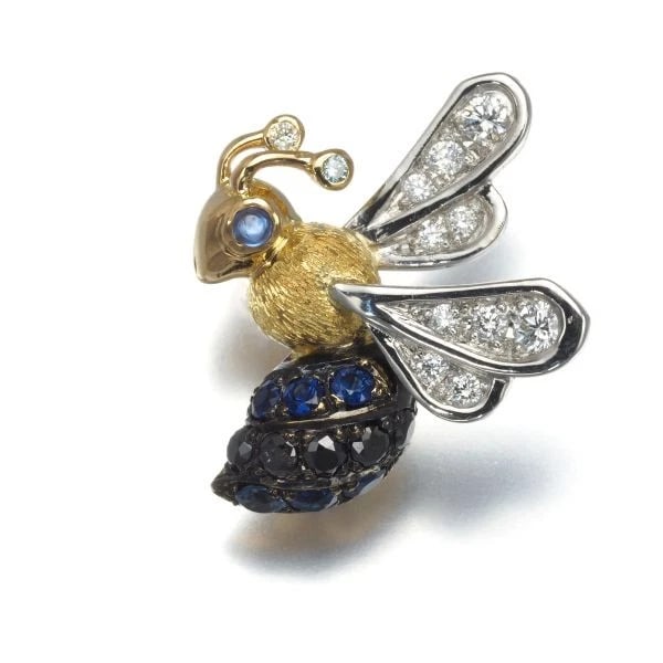ISHIKAWA NOBUKO BROOCH DIAMOND SAPPHIRE BEE PIN (1 of 2)