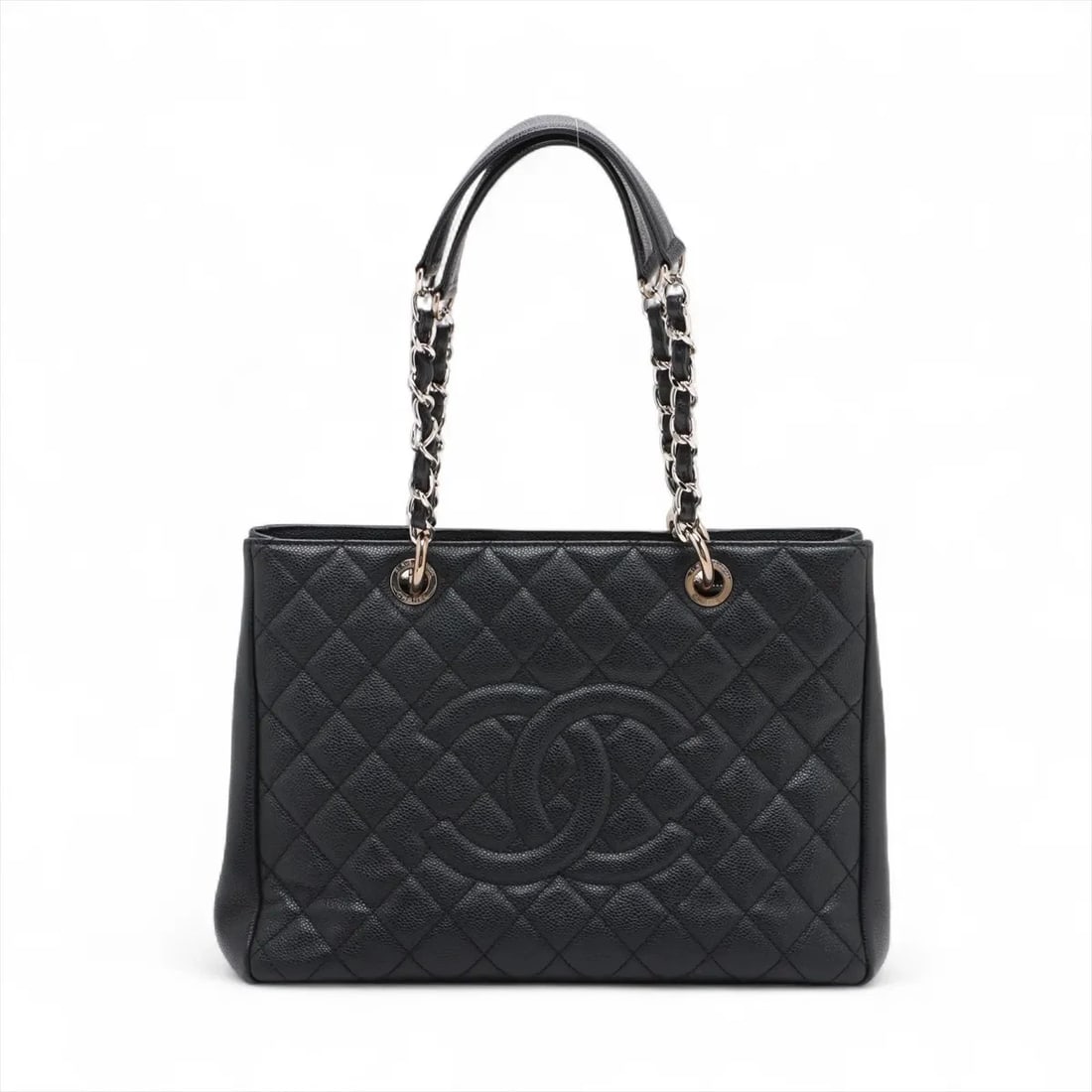 CHANEL GST CAVIAR SKIN CHAIN TOTE BAG BLACK GOLD: Chanel GST Caviar Skin Chain Tote Bag Black Gold Brand: Chanel Type: Tote bag Material: Caviar Skin Color: Black Size: Height:9.3inch Length:13.2inch Depth:4.9inch Handle height:8.9inch Accessori