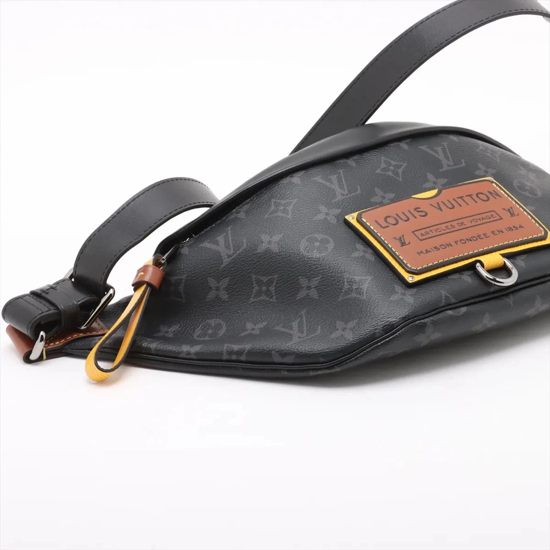 LOUIS VUITTON MONOGRAM ECLIPSE DISCOVERY BUM BAG - 4