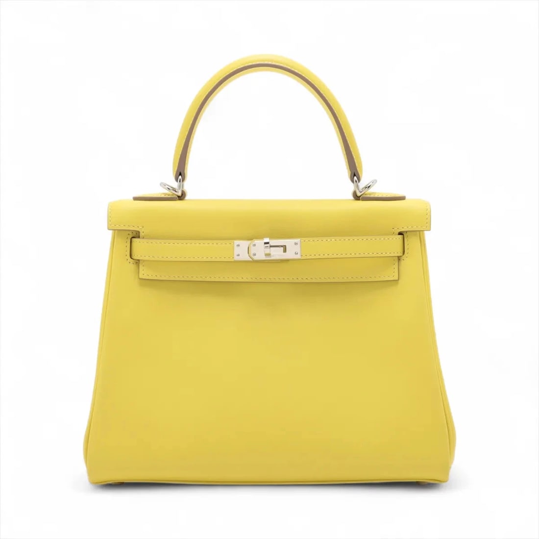HERMES KELLY 25 LE TOURNAY VEAU SWIFT LIME SILVER: Hermes Kelly 25 Le Tournay Veau Swift Lime Silver Brand: Hermes Type: Hand bag Material: Veau Swift Color: Lime Size: Height:6.7inch Length:9.3inch Depth:3.9inch Handle height:3.3inch 