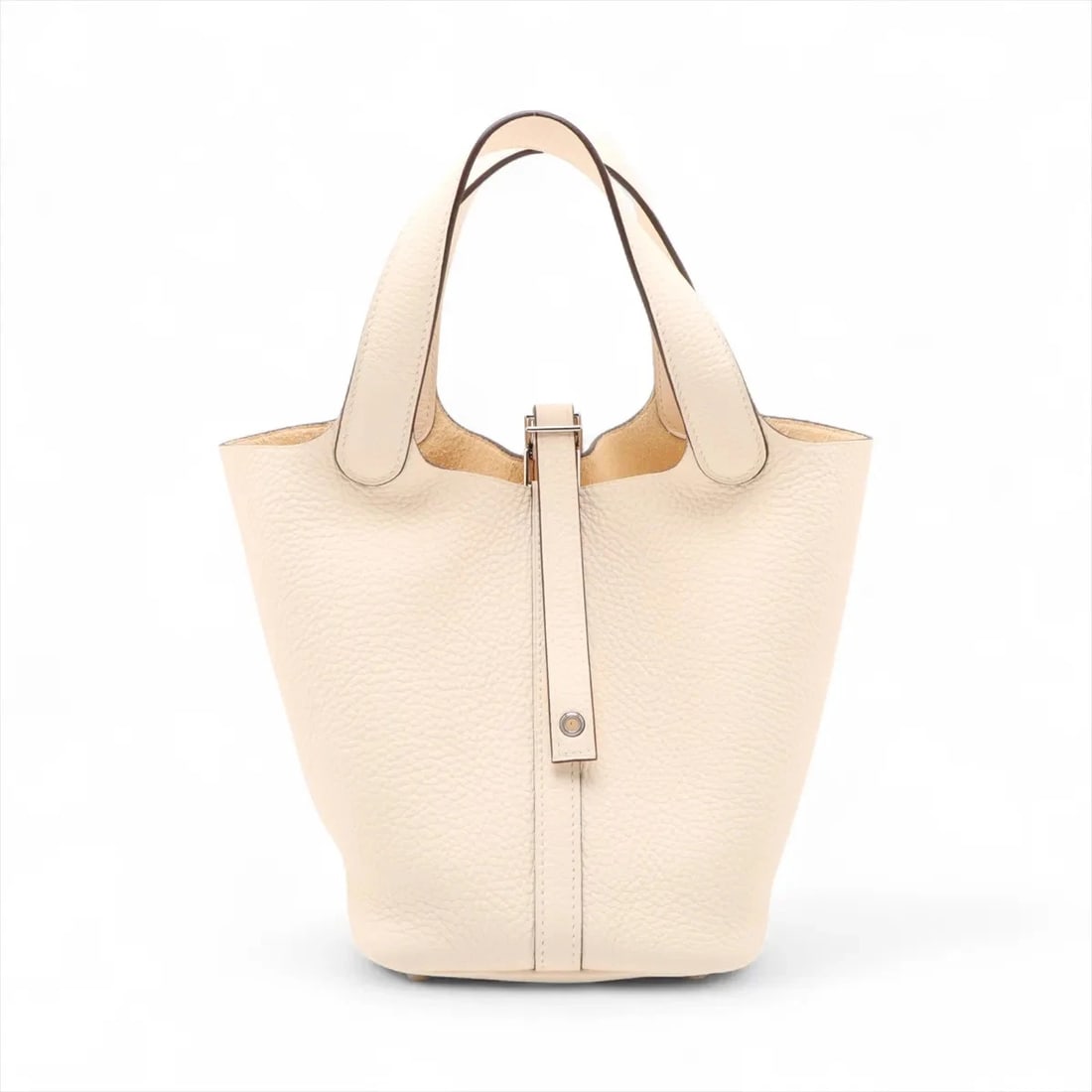 HERMES PICOTIN LOCK 18 PM TAURILLON CLEMENCE: Hermes Picotin Lock 18 PM Taurillon Clemence Brand: Hermes Type: Hand bag Material: Taurillon Clemence Color: Nata Size: Height:7.1inch Length:7.1inch Depth:5.3inch Handle height:5.1inch Accessor