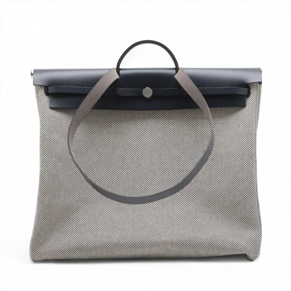 HERMES ALE BAG ZIP GM TOWAL GMX LEATHER: Hermes Ale Bag Zip GM TOWAL GMX LEATHER Brand: Hermes Type: Shoulder bag Material: Toile GM Color: Navy Blue Size: Height:17.1inch Length:19.5inch Depth:8.9inch Handle height:2.4inch Shoulder heig
