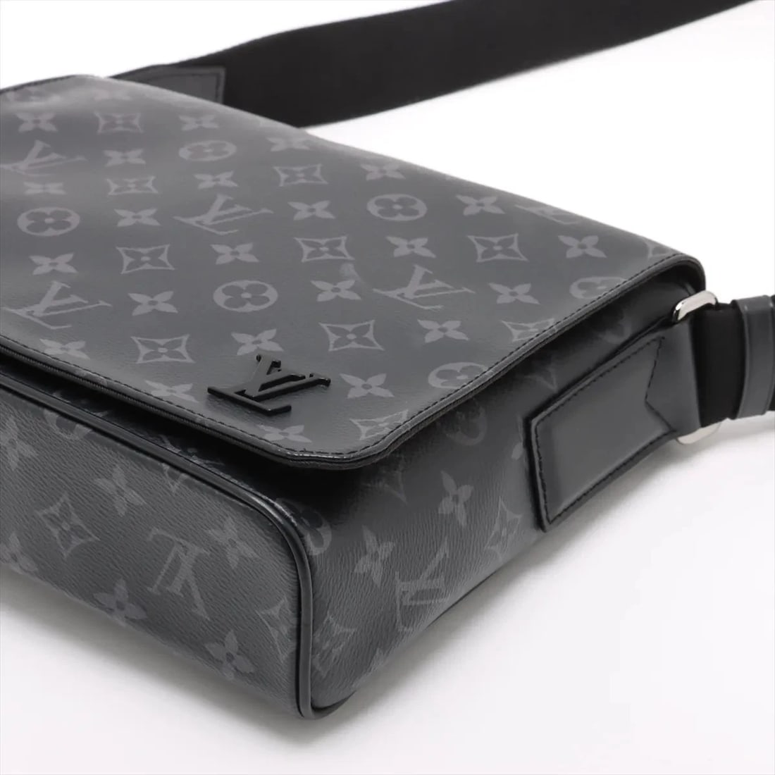 LOUIS VUITTON MONOGRAM ECLIPSE DISTRICT PMNM BLACK - 3