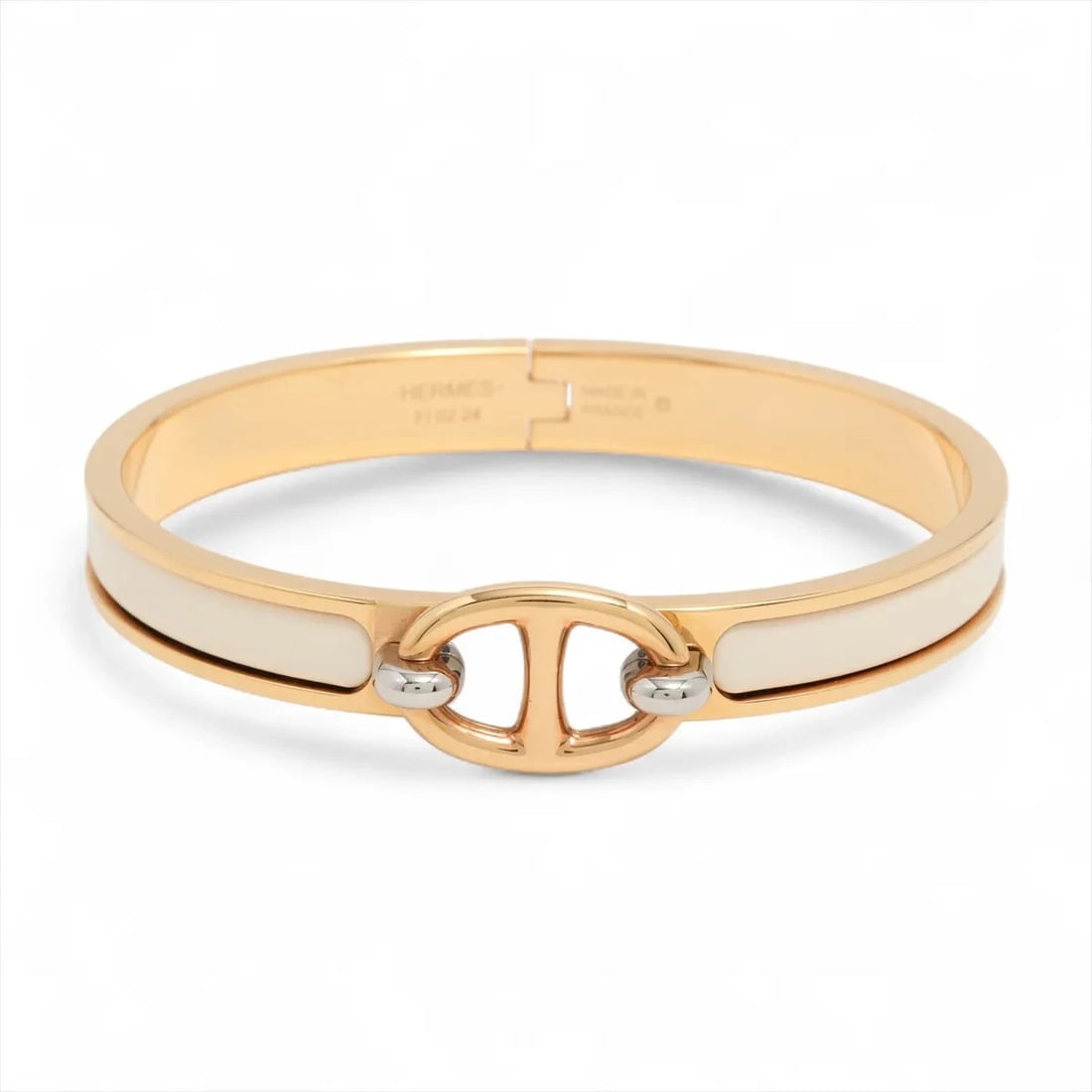 HERMÈS MINI CLIC CHAINE D'ANCRE BANGLE GP WHITE X GOLD: Hermès Mini Clic Chaine D'Ancre Bangle GP White x gold Brand: Hermès Type: Bracelet Material: GP Color: White x gold Size: Bracelet length:17 Accessories: None Accessories Notice: When