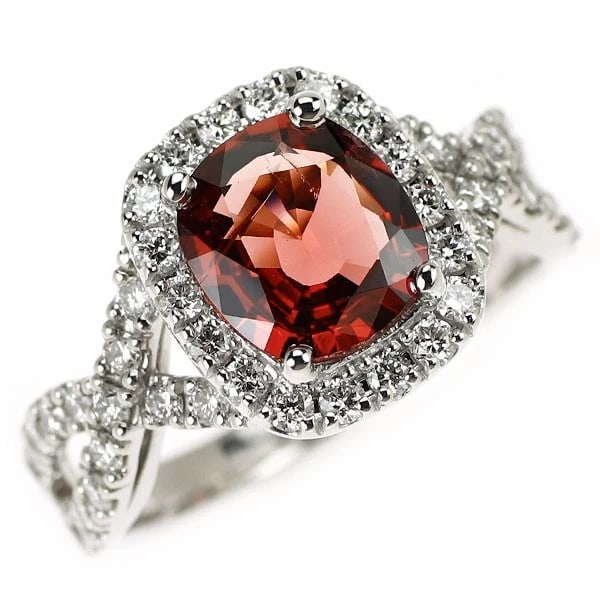 PT950 VIETNAMESE RED SPINEL DIAMOND RING: Pt950 Vietnamese Red Spinel Diamond Ring Brand: None Type: ring Material: Metal Pt950 Color: None Size: 6 US Accessories: None Accessories Notice: When purchasing pre-owned goods, please r