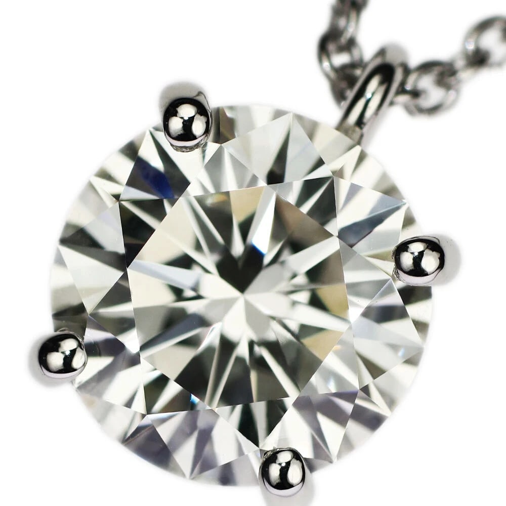 PT950 DIAMOND PENDANT NECKLACE: Pt950 Diamond Pendant Necklace Brand: None Type: pendant necklace Material: Metal Pt950 Main Stone/Creation Natural Color: Platinum Size: Necklace: Chain Length 41Length/Width/Diameter 8.7