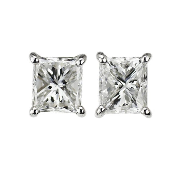 PT900 PRINCESS CUT DIAMOND EARRINGS: Pt900 Princess Cut Diamond Earrings Brand: None Type: piercing Material: Metal Pt900 Main Stone/Creation Natural Color: None Size: Length/Width/Diameter4.1Width/Thickness4.6 Accessories: None