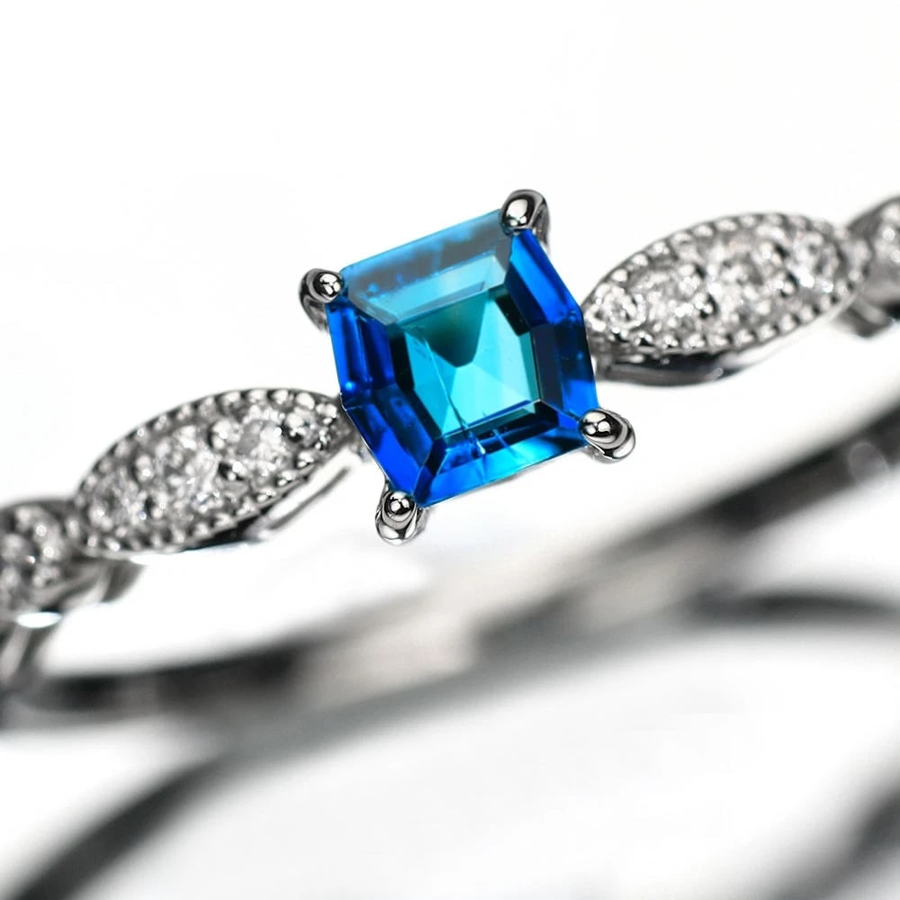 PT950 ZIMBABWEAN EUCLASE DIAMOND RING: Pt950 Zimbabwean Euclase Diamond Ring Brand: None Type: ring Material: Metal Pt950 Main Stone/Creation Natural Color: None Size: 6 US Accessories: None Accessories Notice: When purchasing