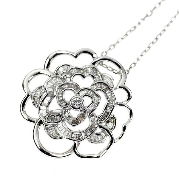K18WG FLOWER DIAMOND PENDANT NECKLACE: K18WG flower diamond pendant necklace Brand: None Type: pendant necklace Material: Metal K18WG Main Stone/Creation Natural Color: None Size: Necklace: Chain Length