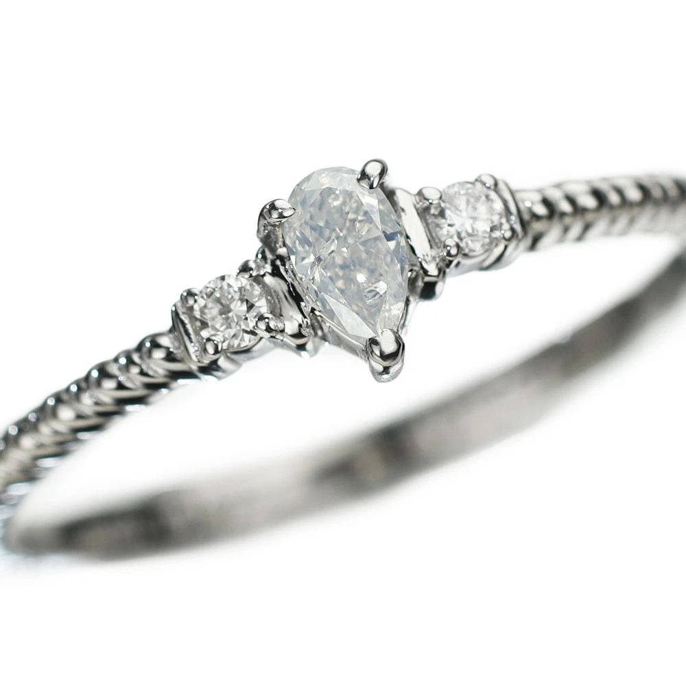 PT950 PEAR SHAPE FANCY WHITE DIAMOND RING (1 of 4)