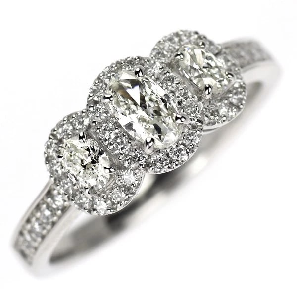 PT950 OVAL DIAMOND RING: Pt950 oval diamond ring Brand: None Type: ring Material: Metal Pt950 Main Stone/Creation Natural Color: None Size: 7.75 - 8 US Accessories: None Accessories Notice: When purchasing pre-owned