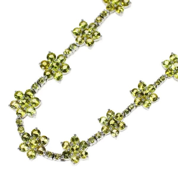 K18WG CANARY YELLOW TOURMALINE DIAMOND PENDANT NECKLACE: K18WG Canary Yellow Tourmaline Diamond Pendant Necklace Brand: None Type: pendant necklace Material: Metal K18WG Main Stone/Creation tourmaline Color: None Size: Necklace: Chain Length