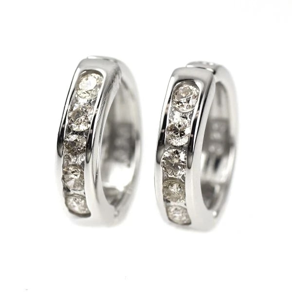 K18WG DIAMOND EARRING: K18WG diamond earring Brand: None Type: earring Material: Metal K18WG Main Stone/Creation Natural Color: None Size: Length/Width/Diameter13.4Width/Thickness3.3 Accessories: None Accessories