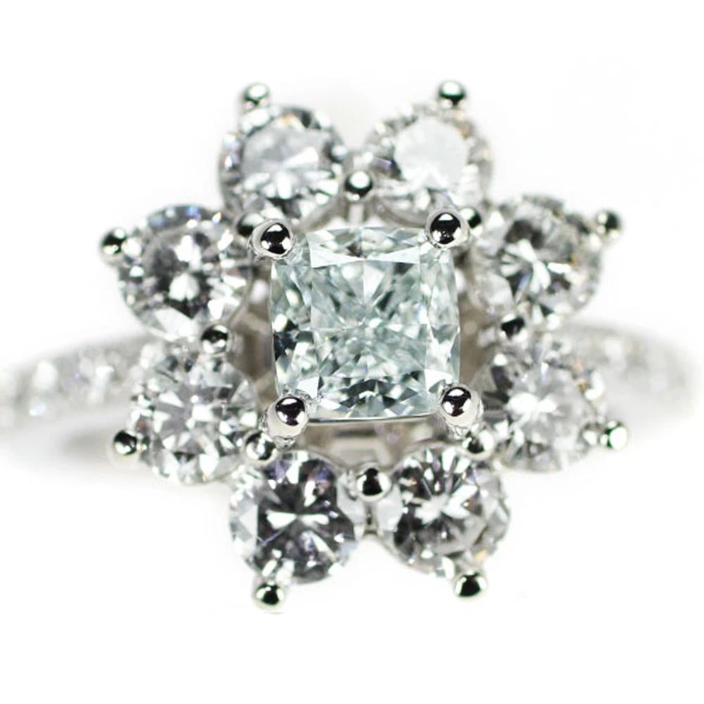 PT900 NATURAL BLUE DIAMOND RING: Pt900 Natural Blue Diamond Ring Brand: None Type: ring Material: Metal Pt900 Main Stone/Creation Natural Color: None Size: 6 US Accessories: None Accessories Notice: When purchasing pre-ow