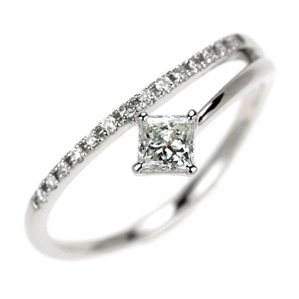 PT900 PRINCESS CUT DIAMOND RING: Pt900 princess cut diamond ring Brand: None Type: ring Material: Metal Pt900 Main Stone/Creation Natural Color: None Size: 7.5 US Accessories: None Accessories Notice: When purchasing