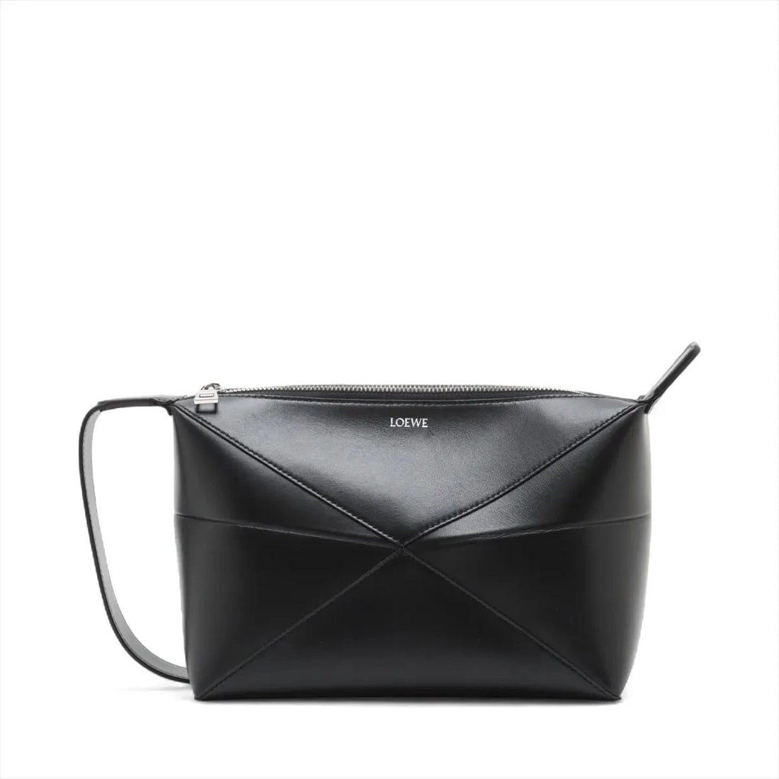 LOEWE PUZZLE FOLD WASH BAG LEATHER CLUTCH BAG: Loewe puzzle fold wash bag Leather Clutch bag Brand: Loewe Type: Clutch bag Material: Leather Color: Black Size: Height:6.1inchLength:8.9inch Accessories: None Accessories Notice: When