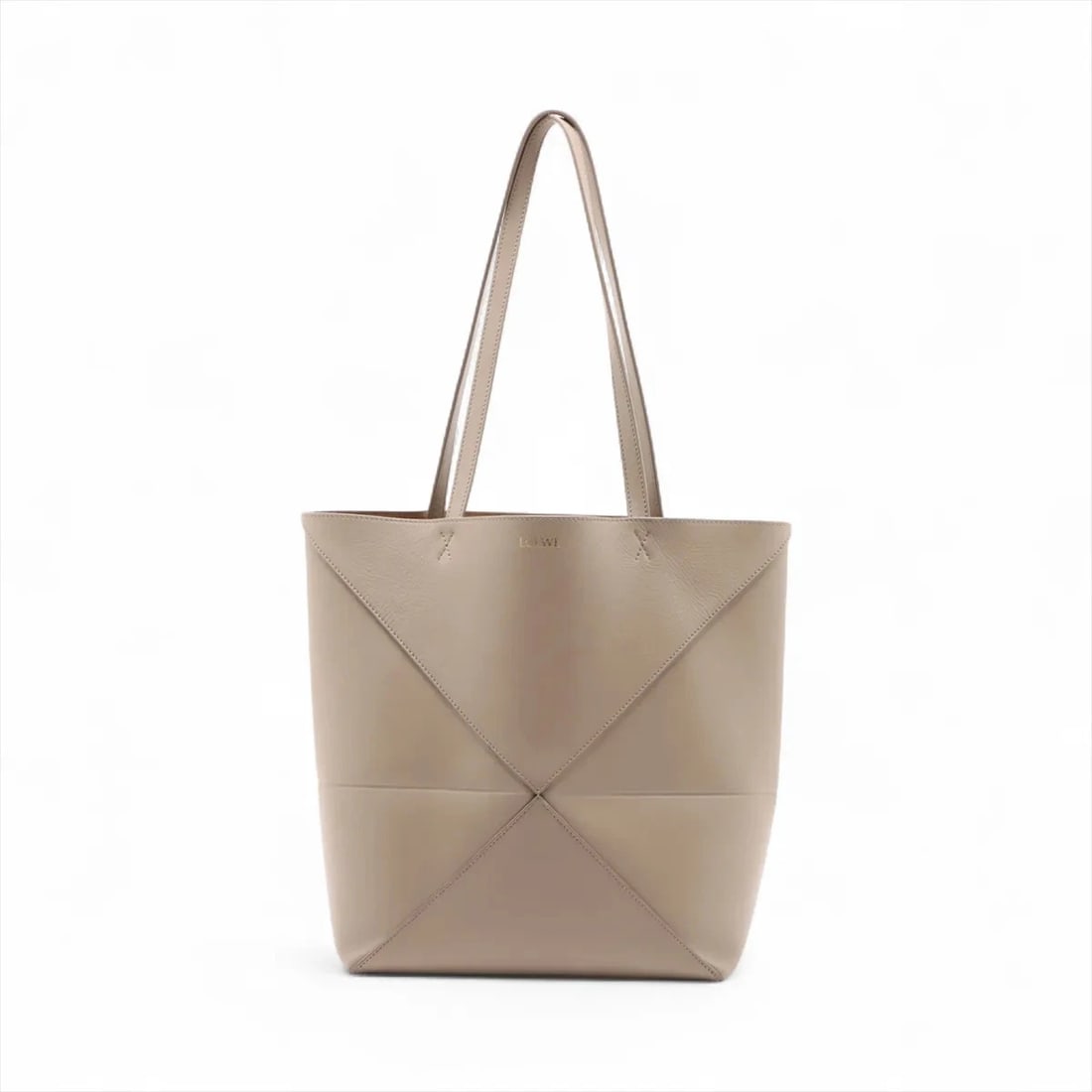 LOEWE PUZZLE FOLD MEDIUM LEATHER TOTE BAG: Loewe puzzle fold Medium Leather Tote bag Brand: Loewe Type: Tote bag Material: Leather Color: Beige Size: Height:11.8inch Length:9.8inch Depth:5.3inch Shoulder height:11.2inch Accessories: