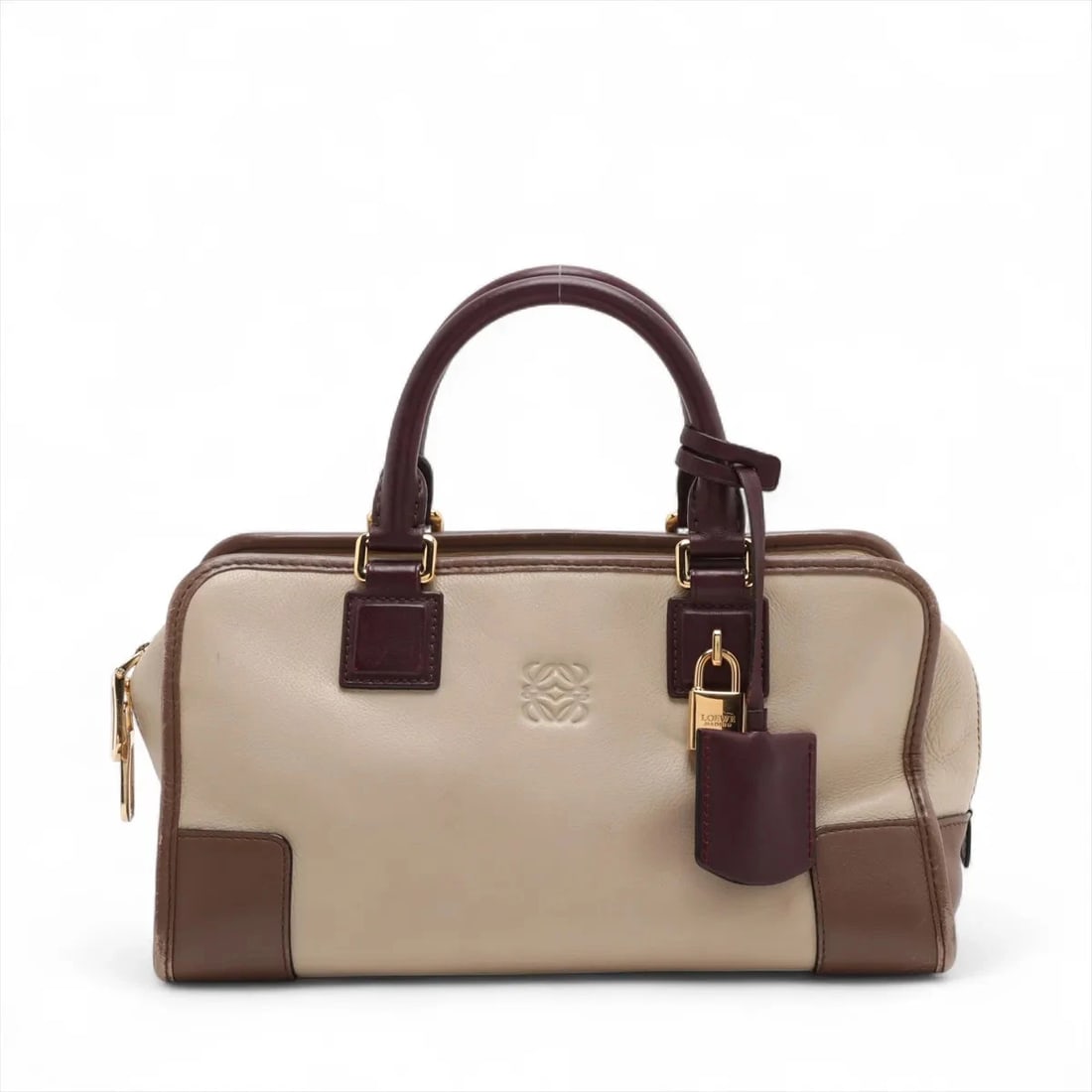 LOEWE AMAZONA 28 LEATHER HAND BAG: Loewe Amazona 28 Leather Hand bag Brand: Loewe Type: Hand bag Material: Leather Color: Beige Size: Height:6.1inch Length:11.4inch Depth:5.3inch Handle height:3.7inch Accessories: None Acce